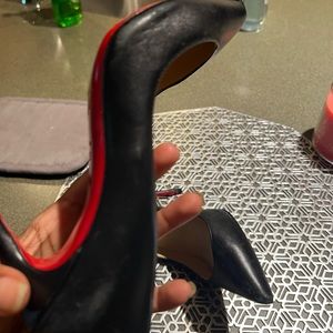 Authentic Loubotins Pigalle matte all black heels